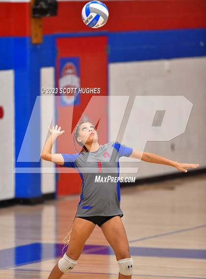 Thumbnail 2 in Overton @ McGavock photogallery.