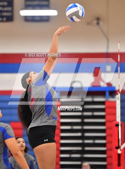 Thumbnail 1 in Overton @ McGavock photogallery.