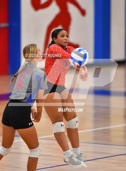 Thumbnail 2 in Overton @ McGavock photogallery.