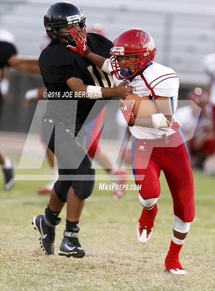 Thumbnail 3 in  East Bakersfield @  Foothill photogallery.