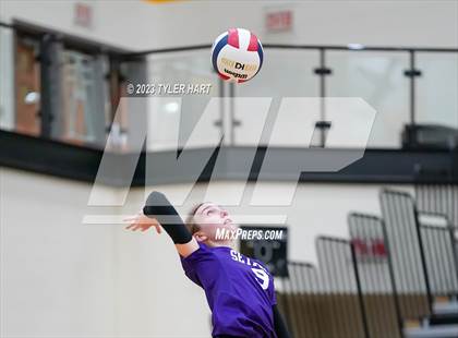 Thumbnail 2 in Seymour vs. Assumption photogallery.