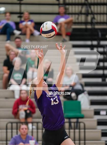Thumbnail 1 in Seymour vs. Assumption photogallery.