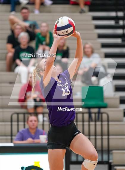 Thumbnail 3 in Seymour vs. Assumption photogallery.