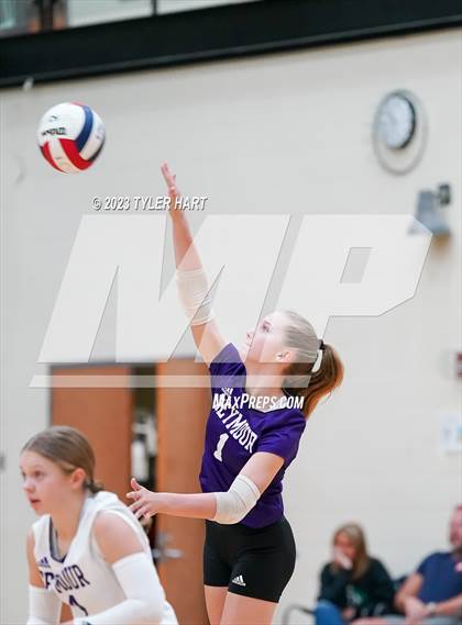 Thumbnail 2 in Seymour vs. Assumption photogallery.
