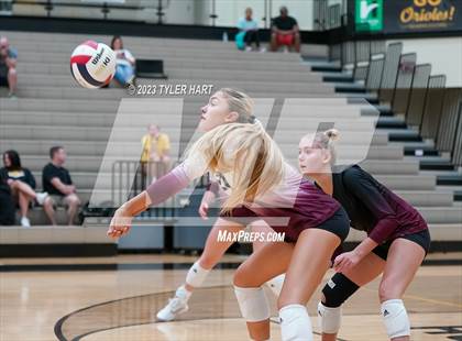 Thumbnail 3 in Seymour vs. Assumption photogallery.