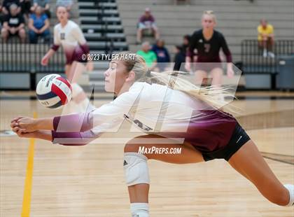 Thumbnail 1 in Seymour vs. Assumption photogallery.