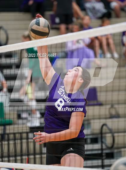 Thumbnail 1 in Seymour vs. Assumption photogallery.