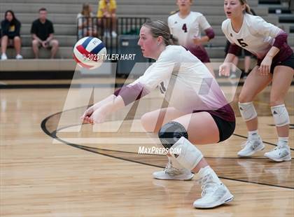 Thumbnail 2 in Seymour vs. Assumption photogallery.