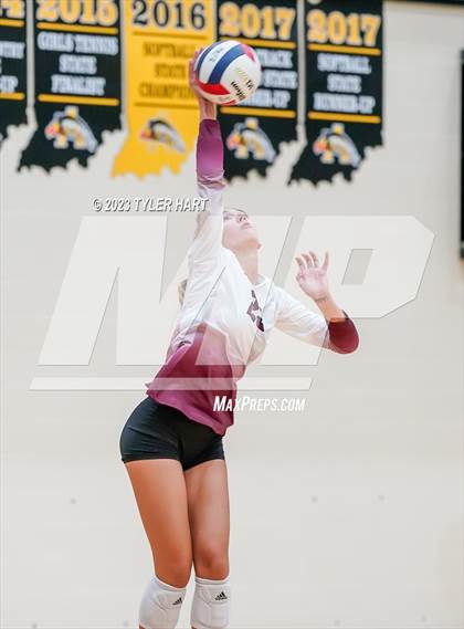Thumbnail 2 in Seymour vs. Assumption photogallery.