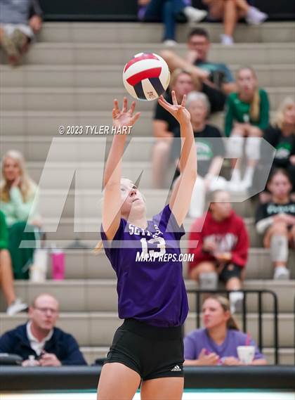 Thumbnail 2 in Seymour vs. Assumption photogallery.