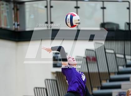 Thumbnail 2 in Seymour vs. Assumption photogallery.