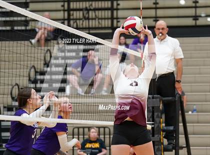 Thumbnail 1 in Seymour vs. Assumption photogallery.