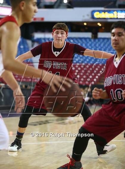 Thumbnail 3 in Rio Vista vs. Galt photogallery.