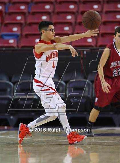 Thumbnail 2 in Rio Vista vs. Galt photogallery.