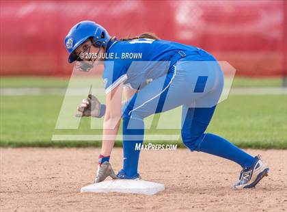 Thumbnail 1 in Hamilton Southeastern vs. Noblesville (IHSAA 4A Sectional 8 First Round) photogallery.