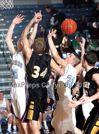 Thumbnail 2 in St. Joseph-Ogden vs. Herscher  (2011 Riverton Shootout) photogallery.