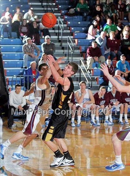 Thumbnail 1 in St. Joseph-Ogden vs. Herscher  (2011 Riverton Shootout) photogallery.
