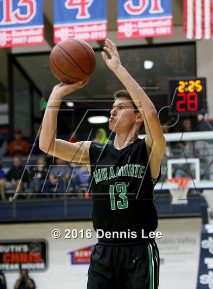 Thumbnail 3 in Moreau Catholic vs. Miramonte (CIF NCS D3 Final) photogallery.