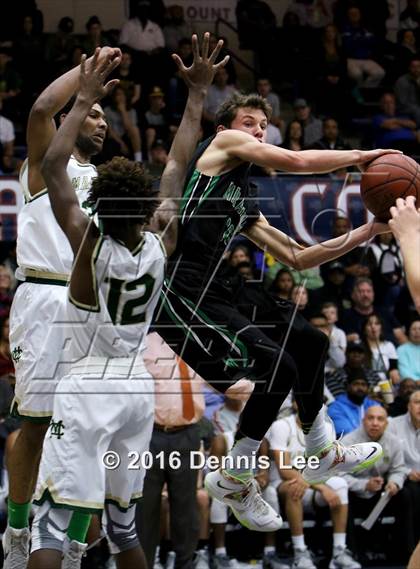 Thumbnail 2 in Moreau Catholic vs. Miramonte (CIF NCS D3 Final) photogallery.