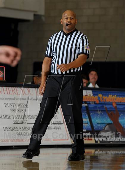 Thumbnail 1 in Los Osos vs. Ribet Academy (I Have a Dream Classic) photogallery.