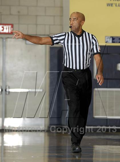 Thumbnail 1 in Los Osos vs. Ribet Academy (I Have a Dream Classic) photogallery.