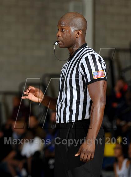 Thumbnail 3 in Los Osos vs. Ribet Academy (I Have a Dream Classic) photogallery.