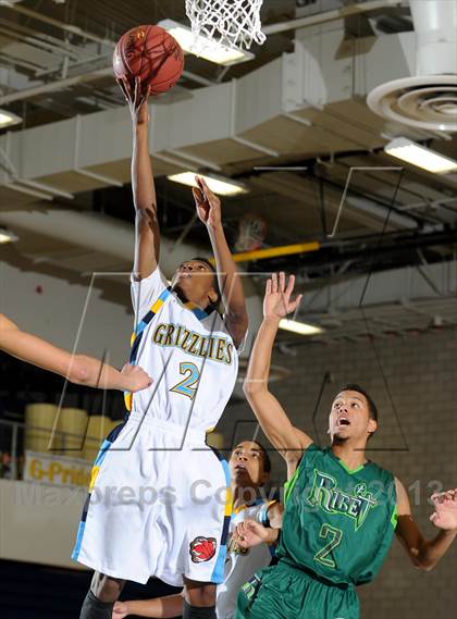 Thumbnail 3 in Los Osos vs. Ribet Academy (I Have a Dream Classic) photogallery.