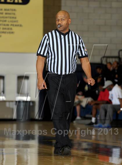 Thumbnail 3 in Los Osos vs. Ribet Academy (I Have a Dream Classic) photogallery.