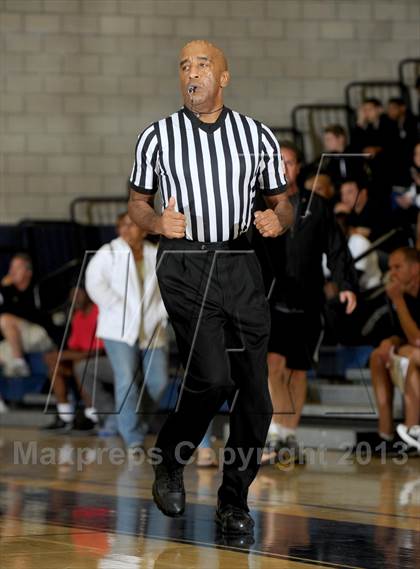 Thumbnail 3 in Los Osos vs. Ribet Academy (I Have a Dream Classic) photogallery.