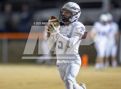 Thumbnail 1 in Sequatchie County vs Meigs County (3A second round) photogallery.