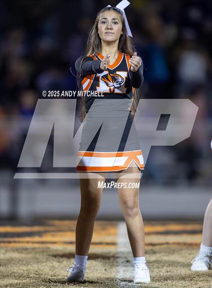 Thumbnail 3 in Sequatchie County vs Meigs County (3A second round) photogallery.