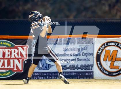 Thumbnail 1 in Sequatchie County vs Meigs County (3A second round) photogallery.