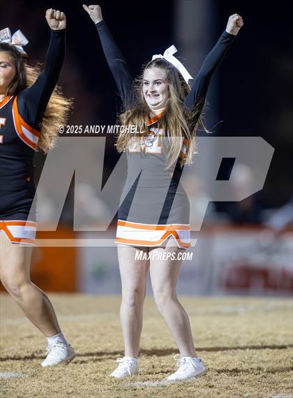 Thumbnail 1 in Sequatchie County vs Meigs County (3A second round) photogallery.