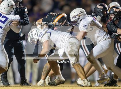 Thumbnail 2 in Sequatchie County vs Meigs County (3A second round) photogallery.