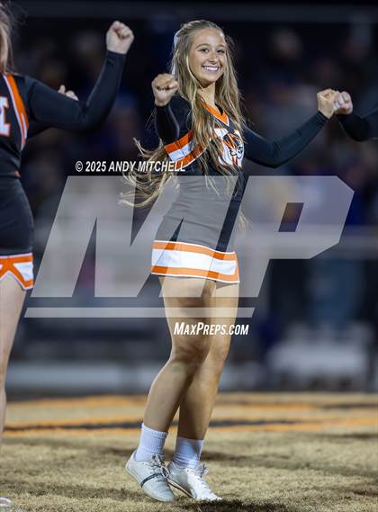 Thumbnail 2 in Sequatchie County vs Meigs County (3A second round) photogallery.