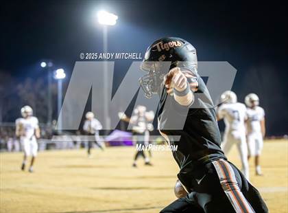 Thumbnail 1 in Sequatchie County vs Meigs County (3A second round) photogallery.
