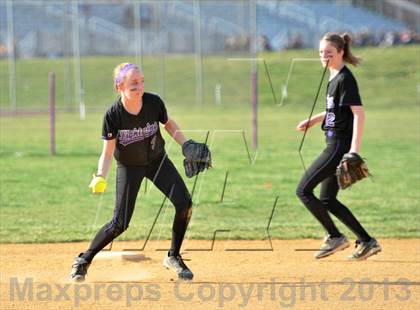 Thumbnail 3 in Oakland Mills @ Long Reach photogallery.
