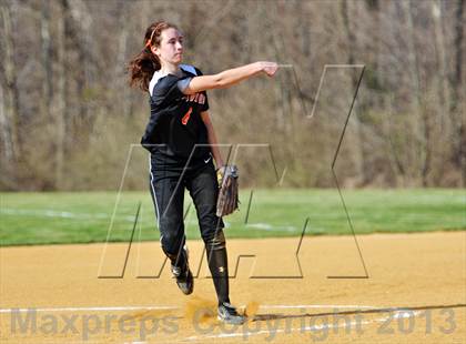Thumbnail 3 in Oakland Mills @ Long Reach photogallery.