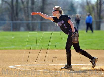 Thumbnail 2 in Oakland Mills @ Long Reach photogallery.