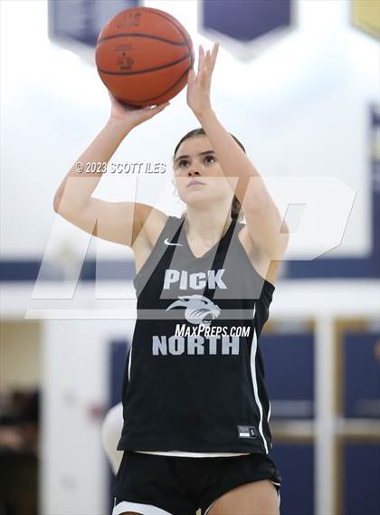 Thumbnail 1 in Pickerington North vs Thomas Worthington (Scrimmage) photogallery.