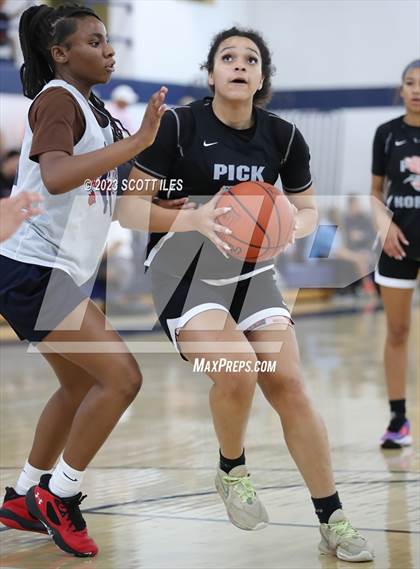 Thumbnail 3 in Pickerington North vs Thomas Worthington (Scrimmage) photogallery.