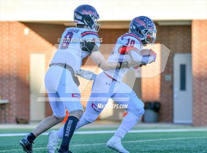 Thumbnail 3 in Ryan vs. Longview (UIL 5A D1 Regional Playoff) photogallery.