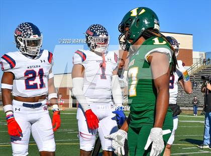 Thumbnail 1 in Ryan vs. Longview (UIL 5A D1 Regional Playoff) photogallery.