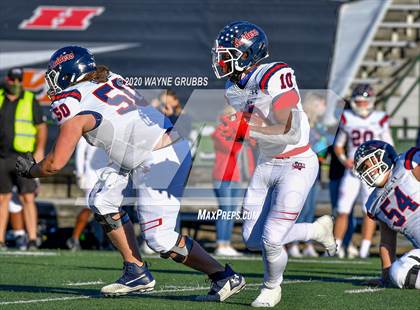 Thumbnail 1 in Ryan vs. Longview (UIL 5A D1 Regional Playoff) photogallery.