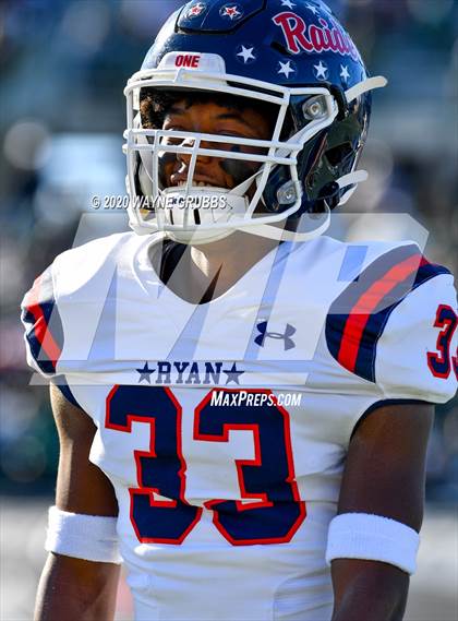 Thumbnail 1 in Ryan vs. Longview (UIL 5A D1 Regional Playoff) photogallery.