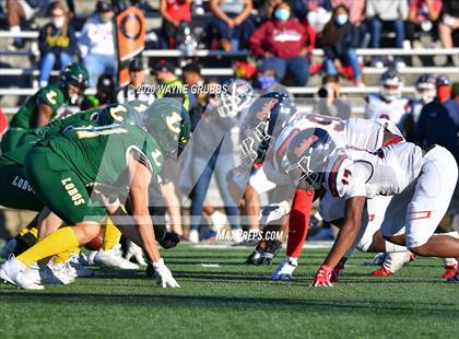 Thumbnail 3 in Ryan vs. Longview (UIL 5A D1 Regional Playoff) photogallery.