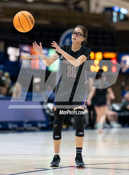 Thumbnail 3 in Colfax vs. Escalon (CIF SJS D4 Final) photogallery.