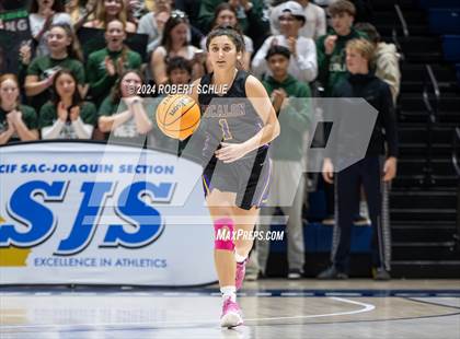 Thumbnail 3 in Colfax vs. Escalon (CIF SJS D4 Final) photogallery.