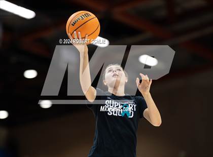 Thumbnail 3 in Colfax vs. Escalon (CIF SJS D4 Final) photogallery.