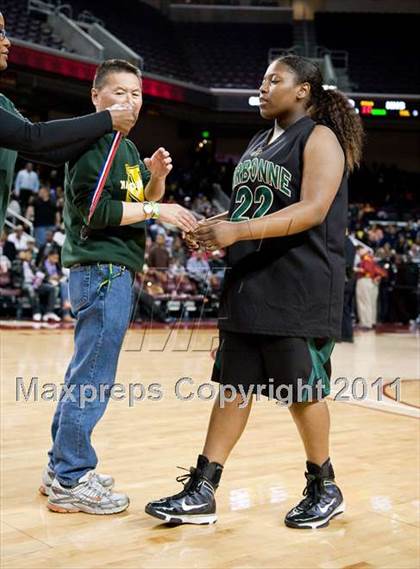 Thumbnail 3 in Carson vs. Narbonne (CIF LA City Section D1 Final) photogallery.